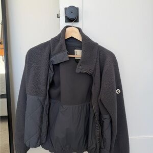 Vuori Women’s Fleece Jacket